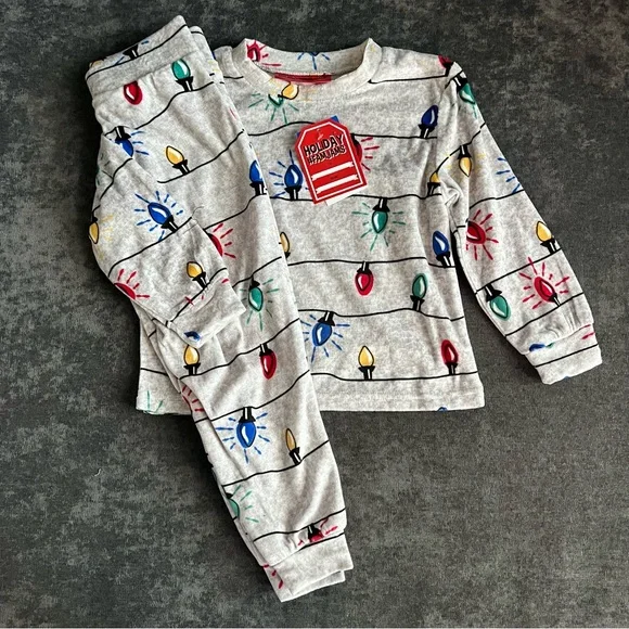 Pajamas Nwt Holiday Famjams Christmas Lights Pajama Set Size